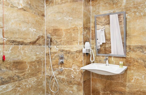 Elbistan Hotel | Discover Ramada by Wyndham Elbistan: 4-Star Stay with Spa