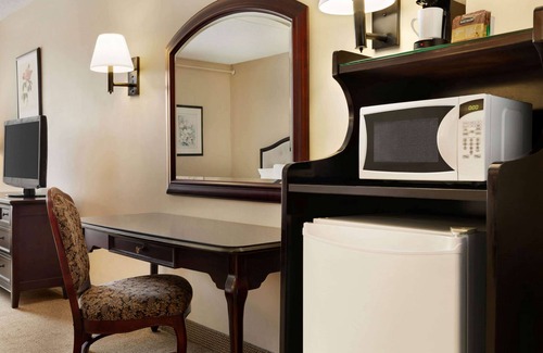 Fredericton Hotel | Discover Ramada by Wyndham Fredericton: Family-Friendly Retreat