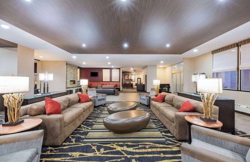 Grand Forks Hotel | Family-Friendly Retreat at Ramada by Wyndham Grand Forks