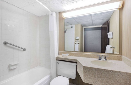 Grand Forks Hotel | Family-Friendly Retreat at Ramada by Wyndham Grand Forks