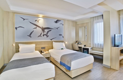 Fındıkzade Hotel | Discover Ramada by Wyndham Istanbul Old City - 4 Star Comfort