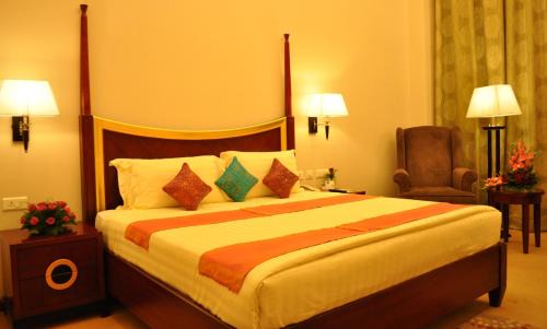 Jaipur Hotel | Discover Ramada by Wyndham Jaipur with Pool & Ocean View