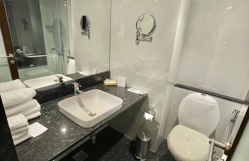 Vidhyadhar Nagar Hotel | Explore Ramada by Wyndham Jaipur North with Pool & Dining