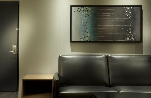 Laval Hotel | Ideal Motel: Family-Friendly Stay with Breakfast & Kitchen