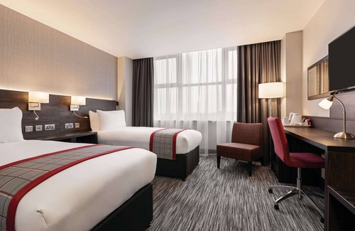 Leeds Hotel | Eco-Friendly Comfort at Ramada by Wyndham Leeds East