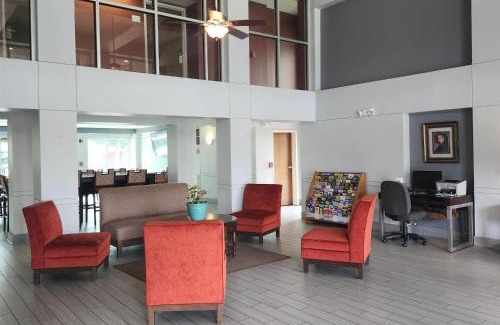 Luling Hotel | Budget-Friendly Stay at Ramada by Wyndham Luling