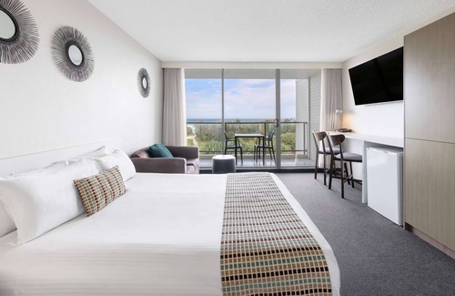 Marcoola Hotel | Relaxing Retreat at Ramada By Wyndham Marcoola Beach