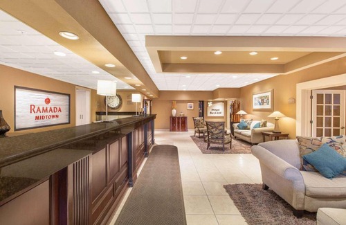 Grand Island Hotel | Relaxing Stay at Ramada by Wyndham Midtown Grand Island
