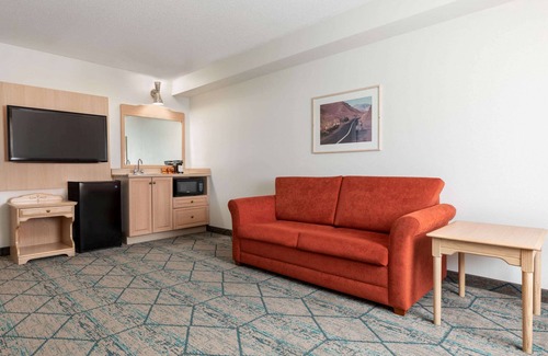 Miramichi Hotel | Budget-Friendly Stay at Ramada by Wyndham Miramichi