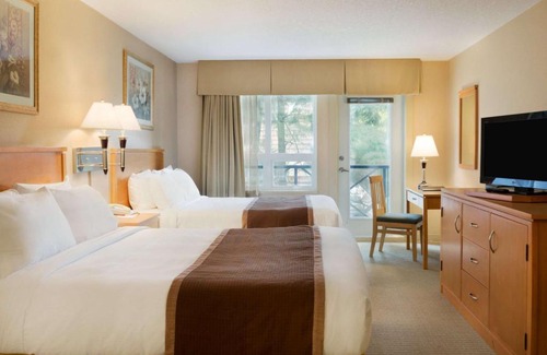 Regional District of Nanaimo Hotel | Comfortable Stay at Ramada by Wyndham Nanaimo for Families