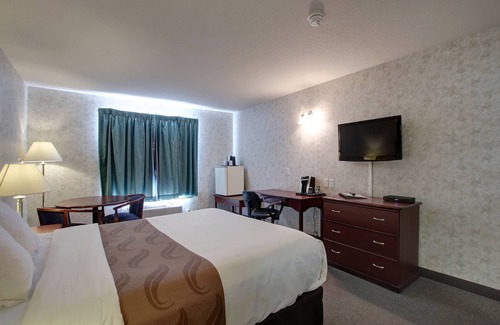 Nisku Hotel | Convenient Stay at Ramada by Wyndham Nisku Edmonton Airport
