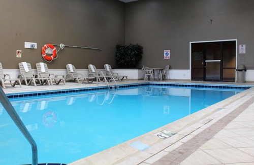 North Platte Hotel | Comfortable Stay at Ramada by Wyndham North Platte Hotel