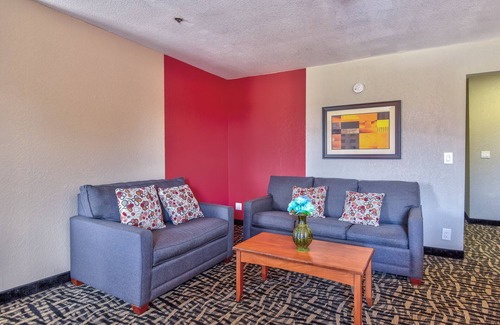 Wheatland Hotel | Budget-Friendly Stay at Ramada by Wyndham Oklahoma City