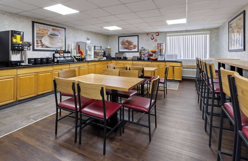 Parsippany Hotel | Discover Ramada by Wyndham Parsippany with Family-Friendly Amenities
