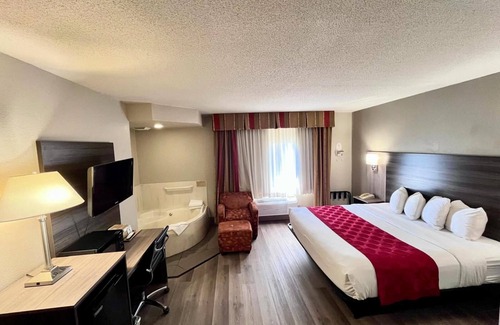 Platte City Hotel | Comfortable Stay at Ramada by Wyndham Platte City