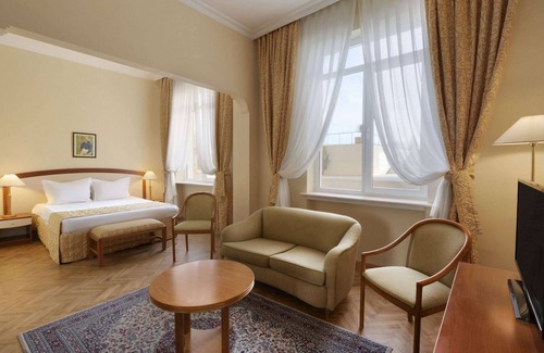 Plovdiv Center Hotel | Ramada by Wyndham Plovdiv Trimontium: Family-Friendly Retreat