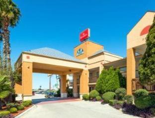 West San Antonio Hotel | Family-Friendly Stay at Ramada by Wyndham Near SeaWorld