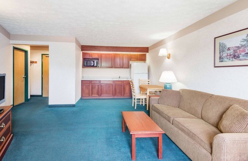 Strasburg Hotel | Discover Comfort at Ramada by Wyndham Strasburg Dover