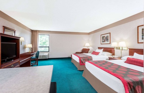 Strasburg Hotel | Discover Comfort at Ramada by Wyndham Strasburg Dover