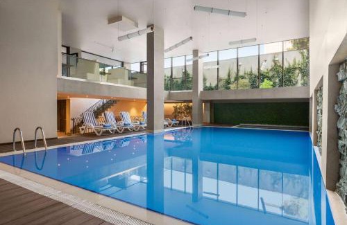 Avlabari Hotel | Discover Ramada by Wyndham Tbilisi Old City: 4-Star Retreat