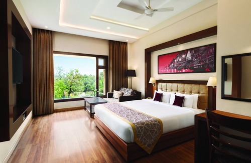 Chandauli Hotel | Explore Ramada by Wyndham Varanasi Katesar with Pool & Dining