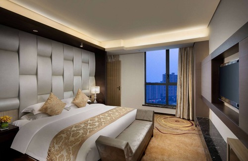 Xi'an Hotel | Discover Comfort at Ramada by Wyndham Xi'an Long March