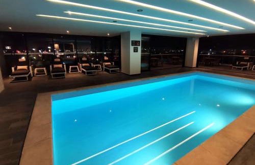 Baja California Hotel | Comfortable Stay at Ramada Encore Guadalajara Aeropuerto