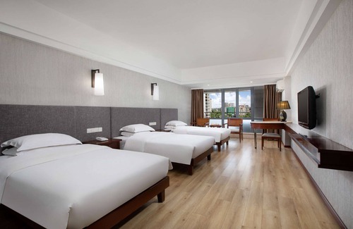 Sanya Hotel | Accessible Ramada Encore in Qionghai: Family-Friendly Stay