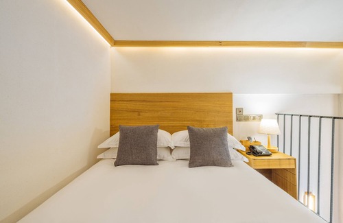 Pudong Hotel | Convenient Stay at Ramada Encore Shanghai Pudong Airport