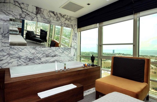 Balcova Hotel | Comfortable Ramada Encore Izmir: Family-Friendly Amenities