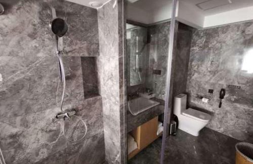 Wuhua Hotel | Explore Ramada Encore by Wyndham Kunming West: Family-Friendly Stay