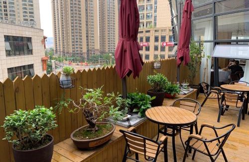Wuhua Hotel | Explore Ramada Encore by Wyndham Kunming West: Family-Friendly Stay