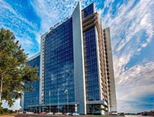 Holosiivskyj Hotel | Ramada Encore Kyiv: Ideal for Families with Pool & Spa