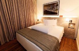 Zona Leste Hotel | Guest Rated: Ramada Encore Sao Paulo with Pool & Restaurant