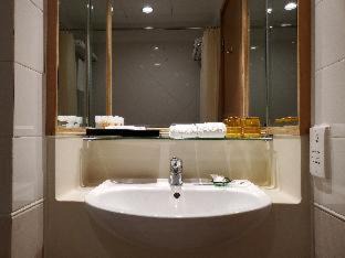 North Point Hotel | Discover Ramada Hong Kong Grand View: Family-Friendly Retreat