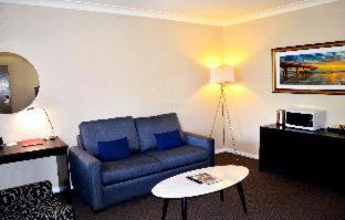 Cabramatta Hotel | Discover Ramada Hotel & Suites: Pool, Restaurant & More