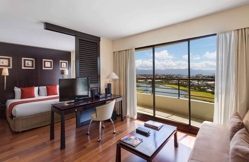 Anse Vata Hotel | Welcome to Ramada Hotel & Suites Noumea: Family-Friendly Getaway