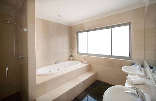 Cabramatta Hotel | Discover Ramada Hotel & Suites Sydney Cabramatta Today
