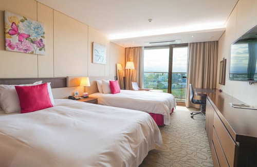 Jocheon Hotel | Discover Ramada Jeju Hamdeok: 4-Star Family-Friendly Retreat