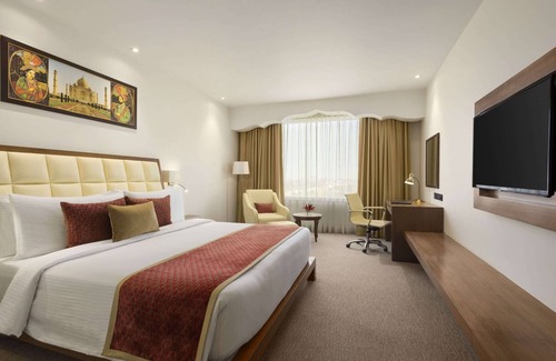 Agra Hotel | Ramada Plaza by Wyndham Agra