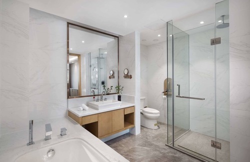 Enshi Hotel | Top-Rated Ramada Plaza by Wyndham Enshi with Family Amenities