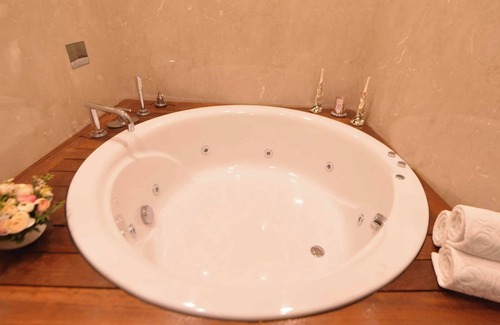 Artuklu Hotel | Elegant Escape at Ramada Plaza by Wyndham Mardin