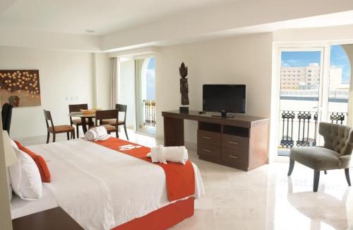 De Las Americas Hotel | Experience Ramada Plaza Veracruz: Oceanfront Bliss Awaits