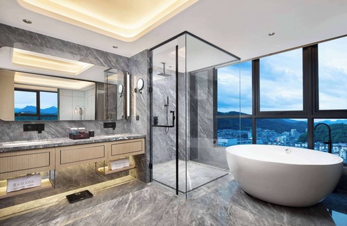 Zhenghe County Hotel | Budget-Friendly Stay at Ramada Plaza by Wyndham Zhenghe
