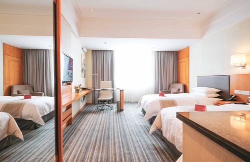 Pudong Hotel | Discover Comfort at Ramada Plaza Shanghai Pudong Airport