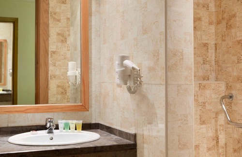 Sweimeh Hotel | Relaxing Ramada Resort by Wyndham Dead Sea with Ocean Views
