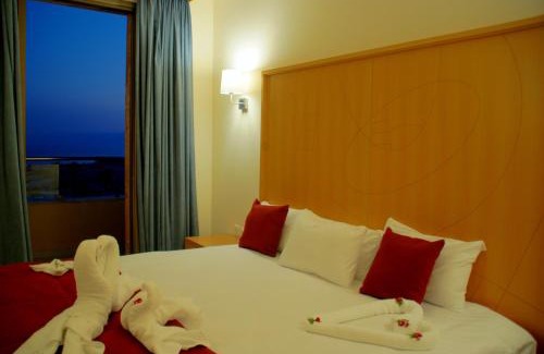 Sweimeh Resort | Relax at Ramada Resort Dead Sea: 4-Star Oasis with Spa
