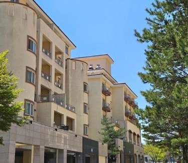 Taebaek Hotel | Discover Comfort at Ramada Taebaek Hotel with Hot Tub