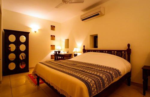 Sapotra Resort | Experience Ramathra Fort: Pet-Friendly Retreat with Breakfast