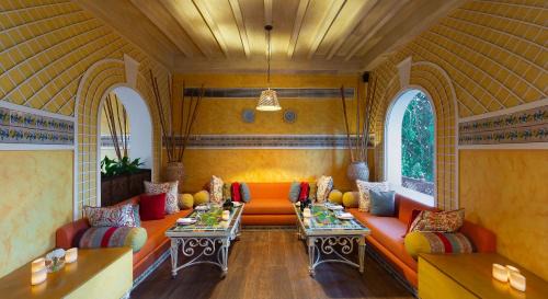 Rambagh Hotel | Discover the Elegance of Rambagh Palace - 5 Star Retreat